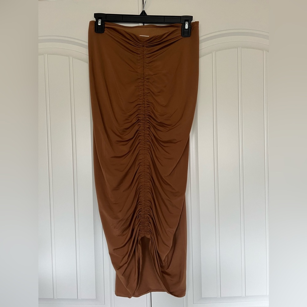 HM midi skirt size S